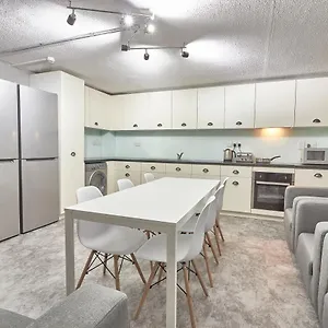  Apartamento Destiny Student - Meadow Court