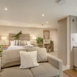 https://heritage-mews.hotelsin-nottingham.com